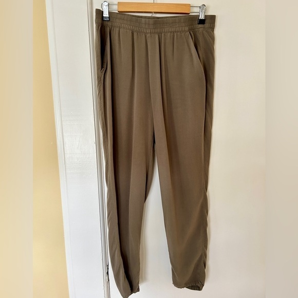 Divided H&M Jogger Pants Olive Army Green Pull On Elastic Waist Pockets size 10 - Picture 7 of 15
